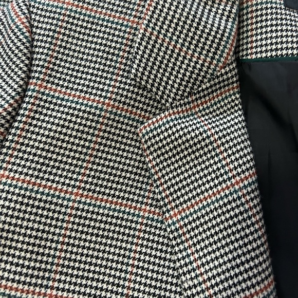 Reitman’s Plaid Blazer - Picture 6 of 6